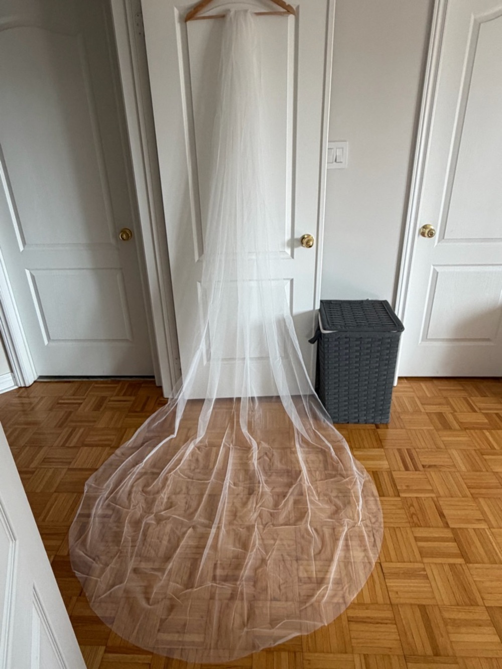 Ivory Cathedral Wedding Veil - Picture 10 of 13